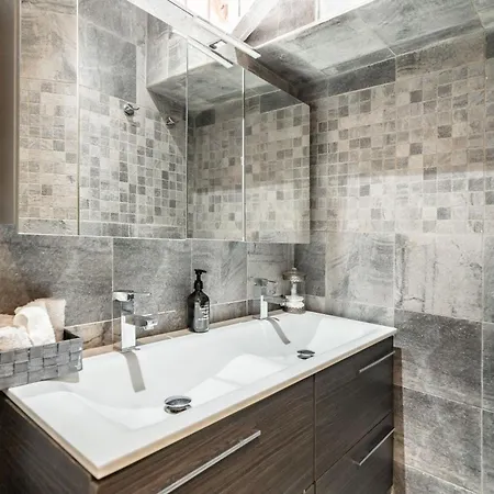 3 Pièces Rénové - Terrasse D'angle - Proche Croisette Cannes